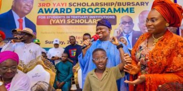 Yayi Rewards Seven-Year-Old Artist with ₦2.5m, Full University Scholarship