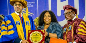 Gov. Abiodun receives good governance award, donates ₦8.5m to Babcock’s best graduates