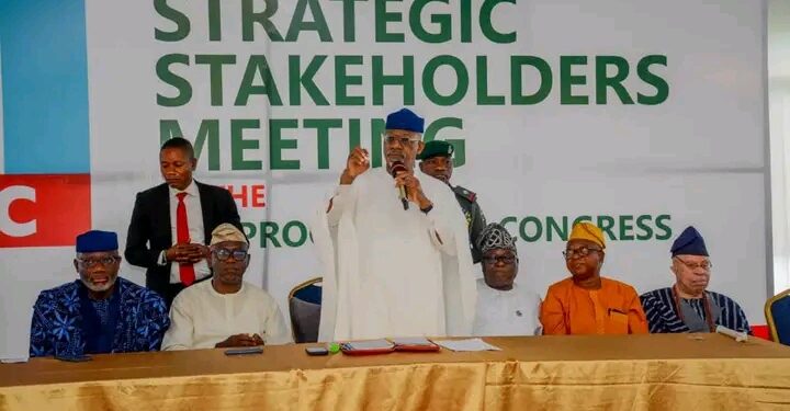 Ogun 2027: Abiodun Woos OGD, Kashamu Allies into APC