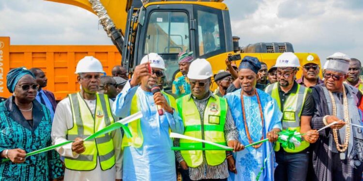 FG Begins Reconstruction of Ibadan-Ijebu-Ode Road, Approves Abeokuta-Ibadan Dualisation