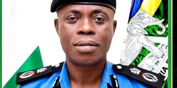 Two Arrested As Police Foil Hostel Robbery In Ogun, Recover 11 Phones