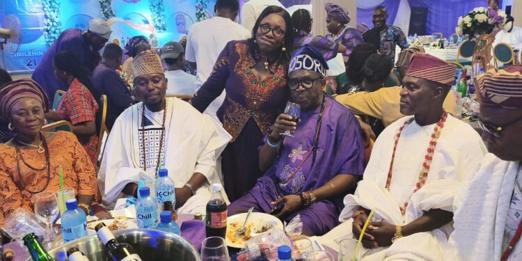 Ogun 2027: Veteran Journalist Odunaro Turns Wife’s 60th Birthday Into Campaign Rally for Yayi