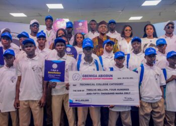 Abiodun Family Awards ₦100m Scholarships To 831 Indigent Students