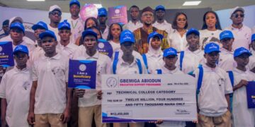 Abiodun Family Awards ₦100m Scholarships To 831 Indigent Students